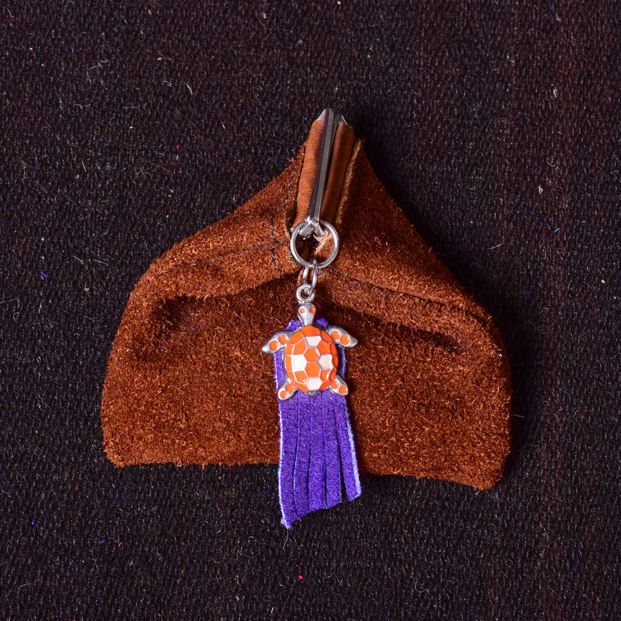 Andino Tortuguero - Otavalo Leather Turtle Clasp Purse Purple Handle