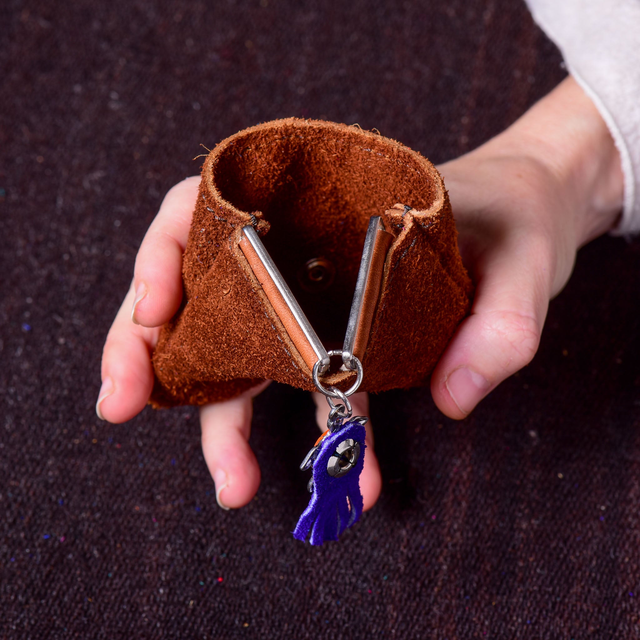 Andino Tortuguero - Otavalo Leather Turtle Clasp Purse Purple Handle