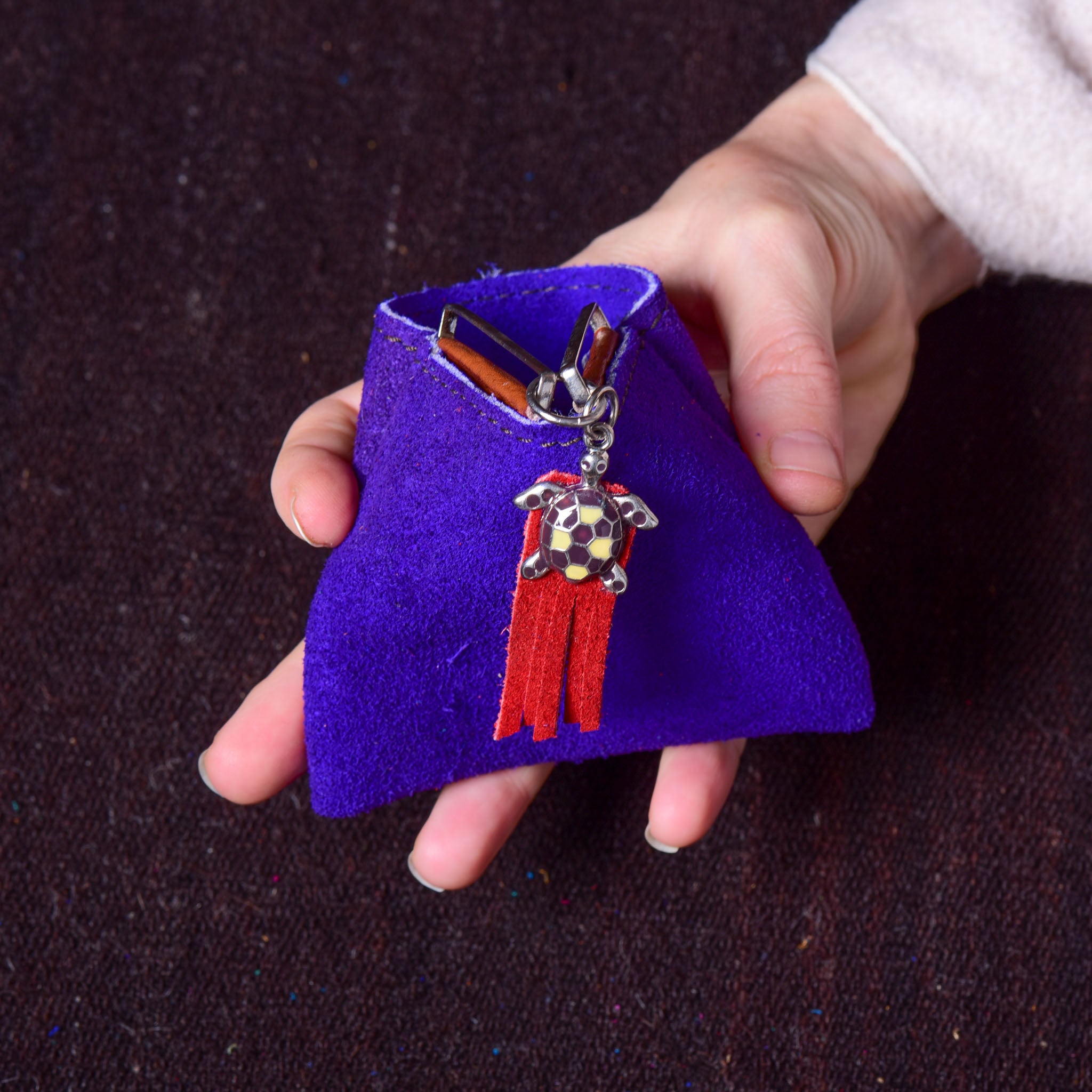 Andino Tortuguero - Otavalo Leather Turtle Clasp Purse Purple & Red