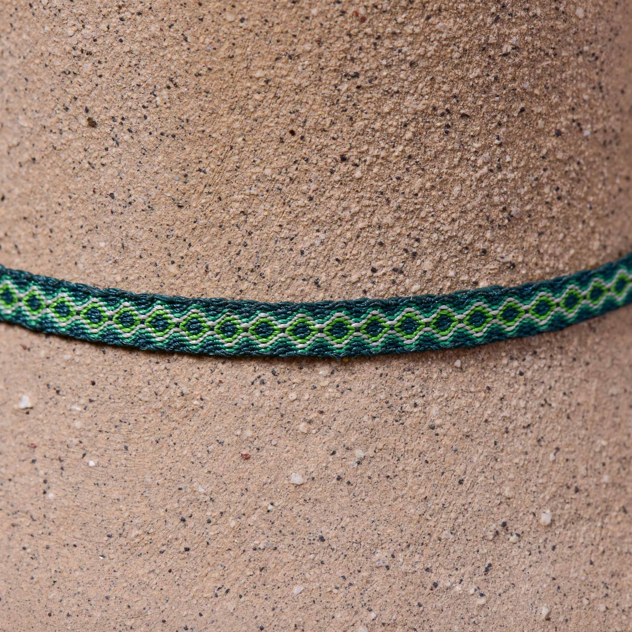 Mhuysca Macrame Thin Bracelet Green