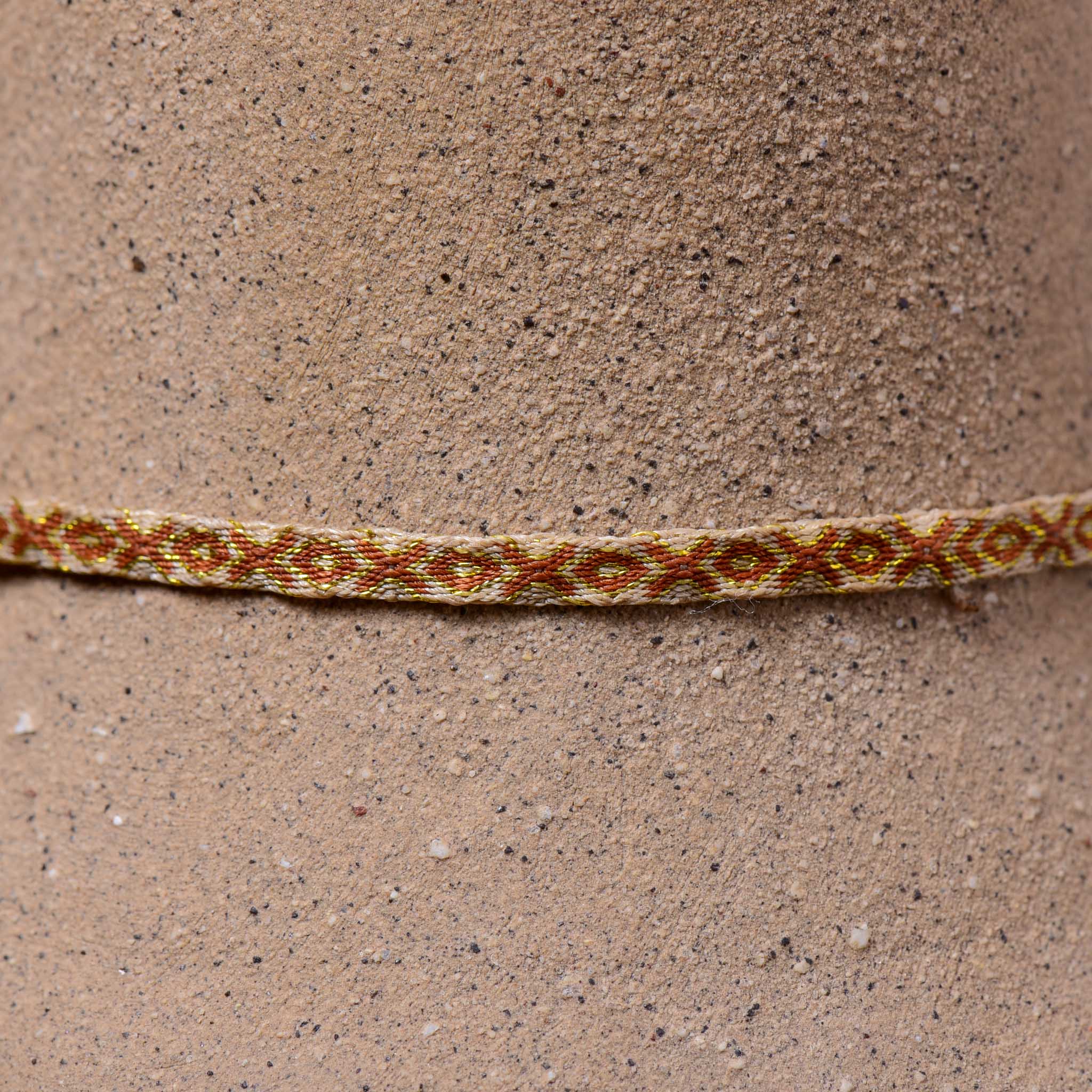 Mhuysca Macrame Thin Bracelet Beige & Yellow