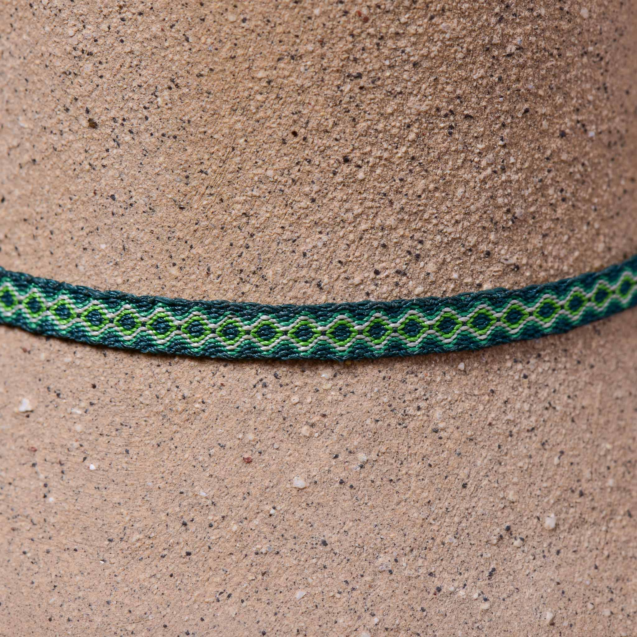 Mhuysca Macrame Thin Bracelet Green