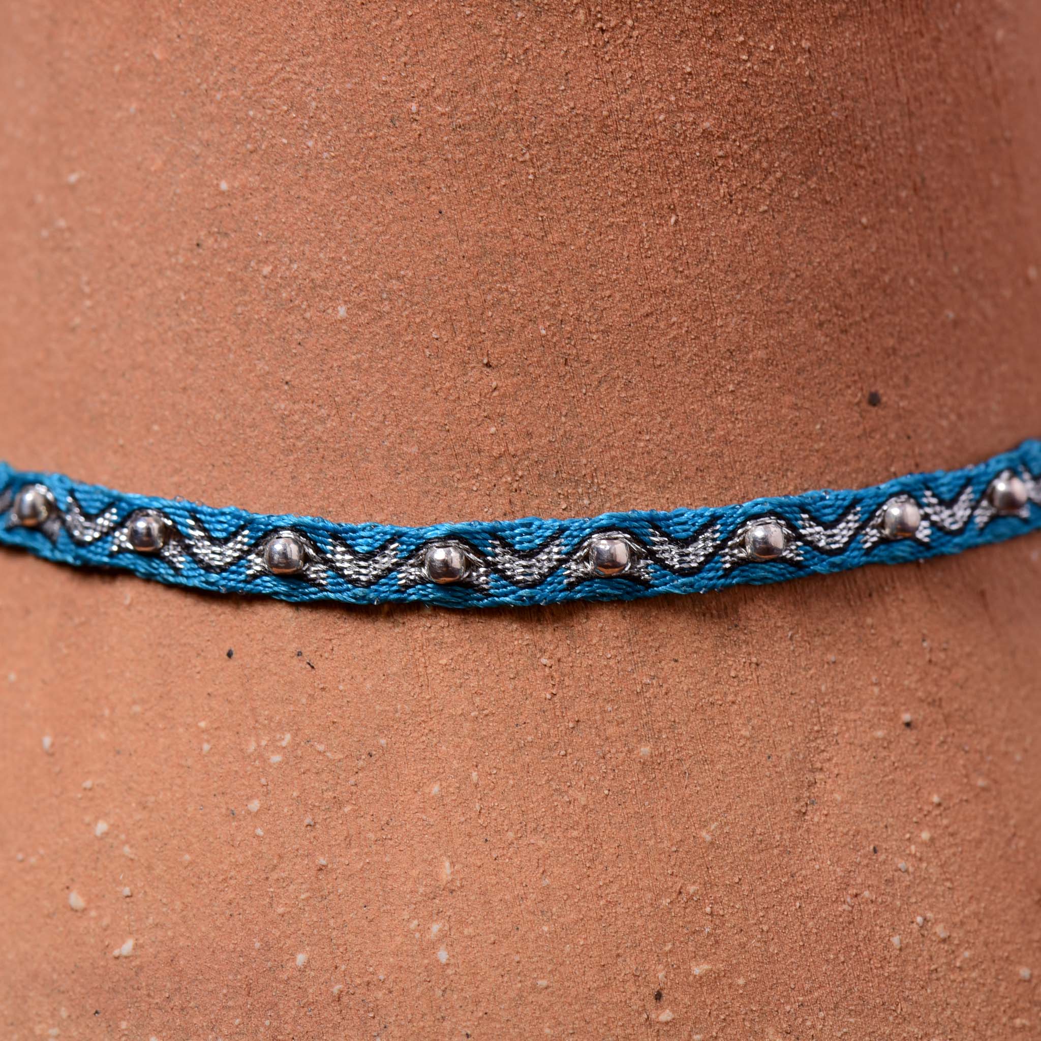 Mhuysca Makrame Thin Bracelate With Pins Blue