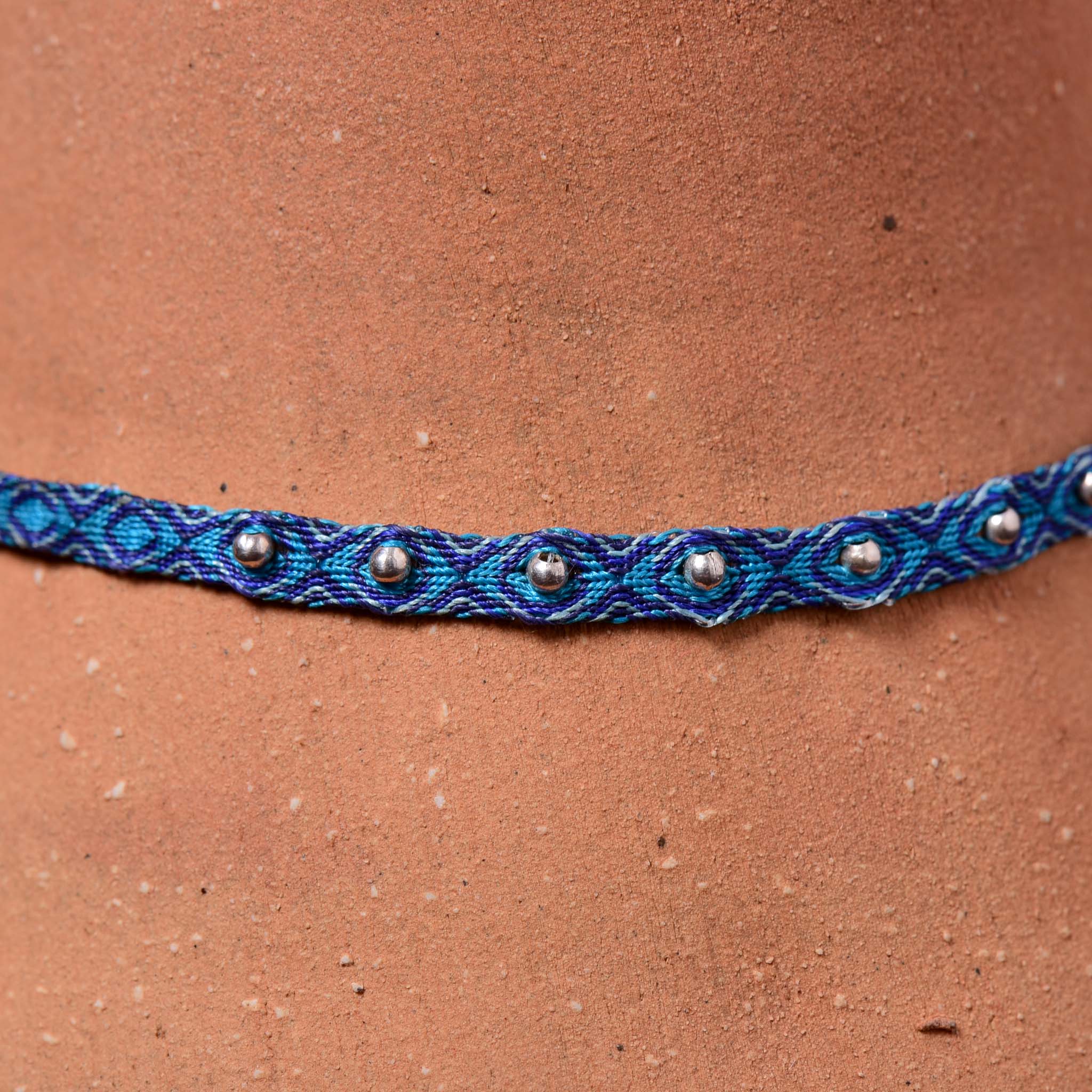Mhuysca Makrame Thin Bracelate With Pins Dark Blue