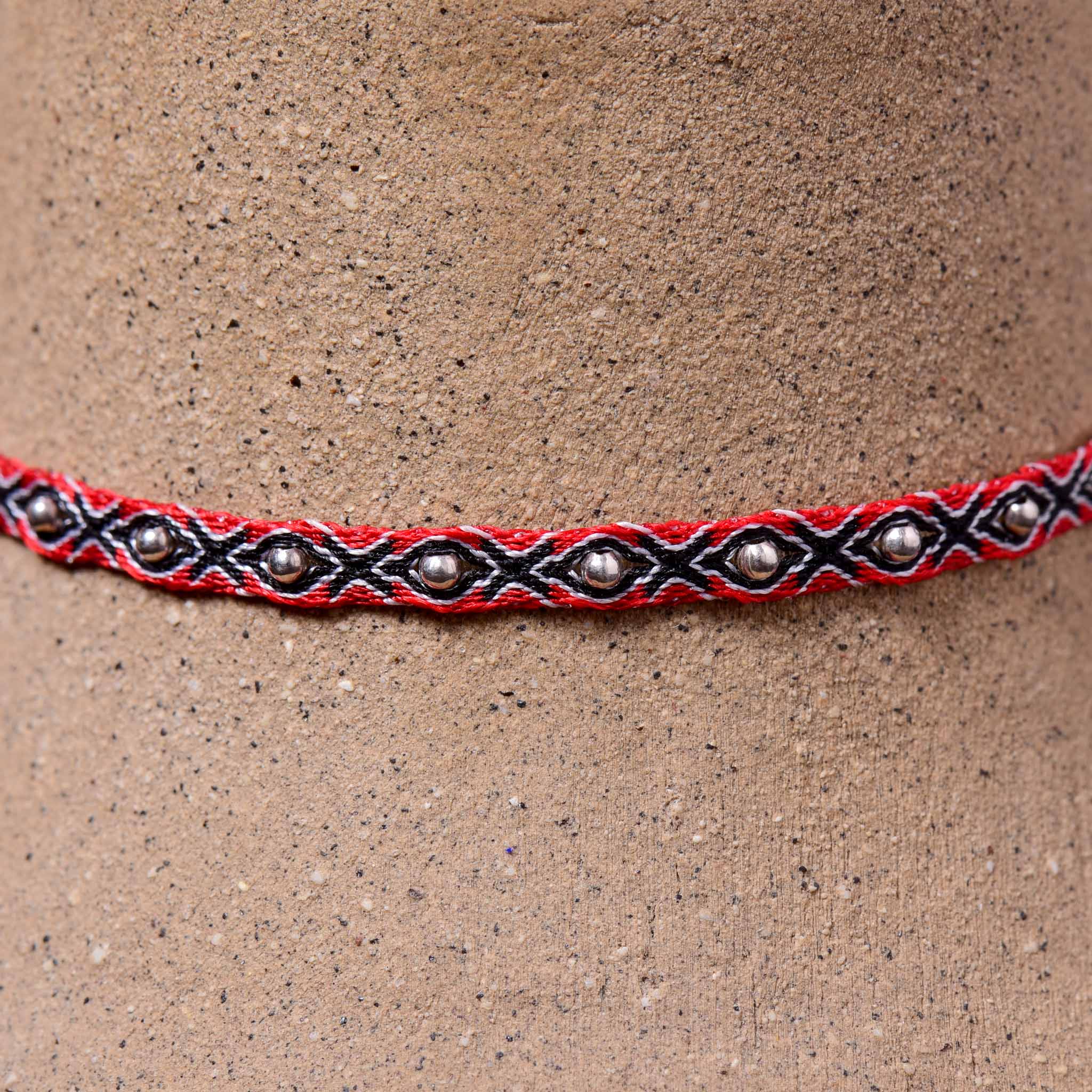Mhuysca Makrame Thin Bracelate With Pins Red & Blue